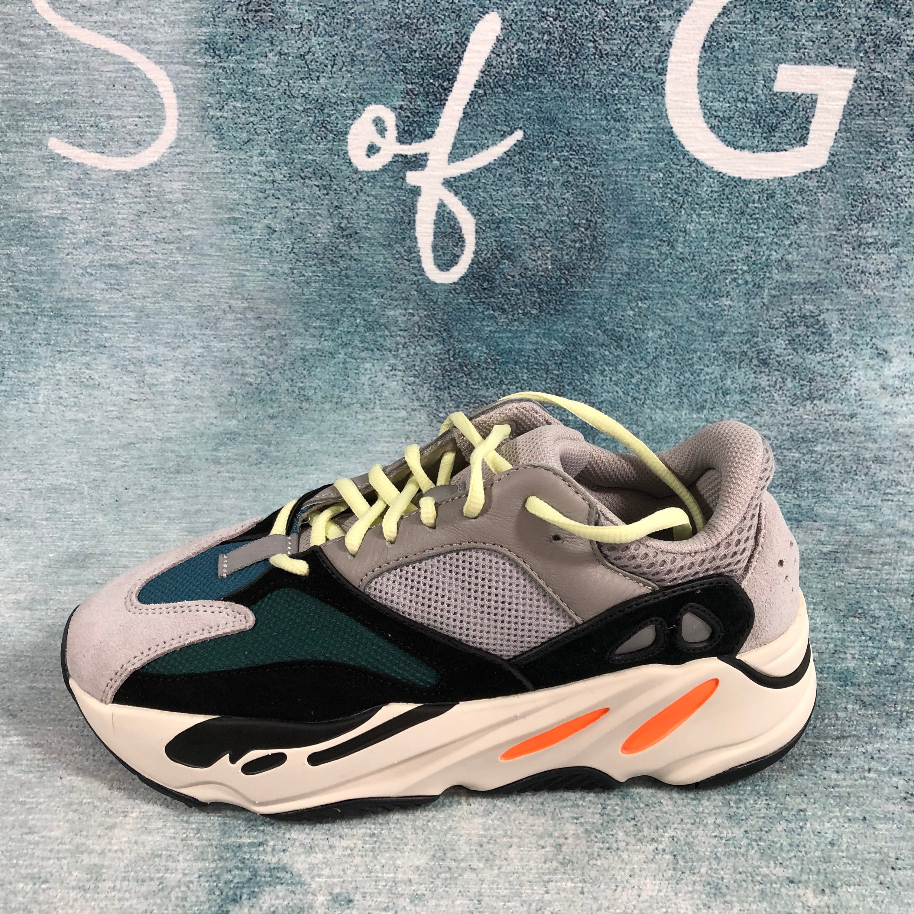 ADD 700 Wave Runner Solid Grey Flight club Authentification ✔️ 1:1