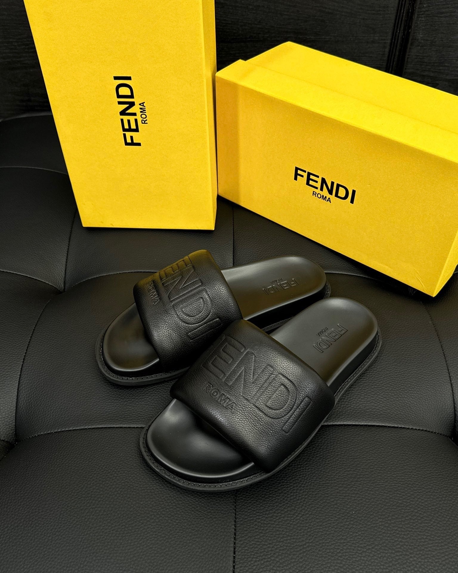 FF BLACK flip-flops