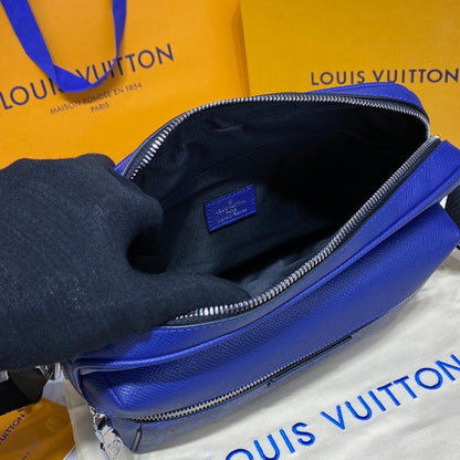 Lv outdoor blue bag invoice 10/10