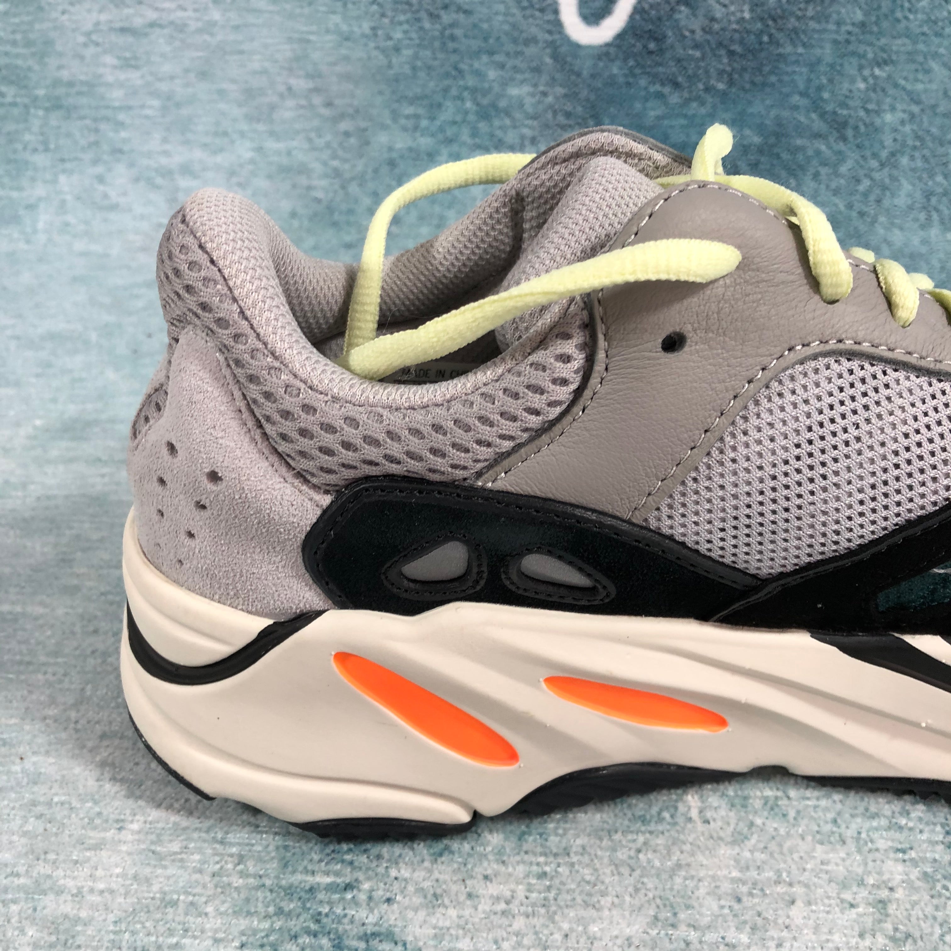 ADD 700 Wave Runner Solid Grey Flight club Authentification ✔️ 1:1