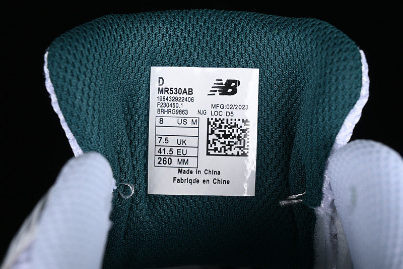 New b sneakers 740