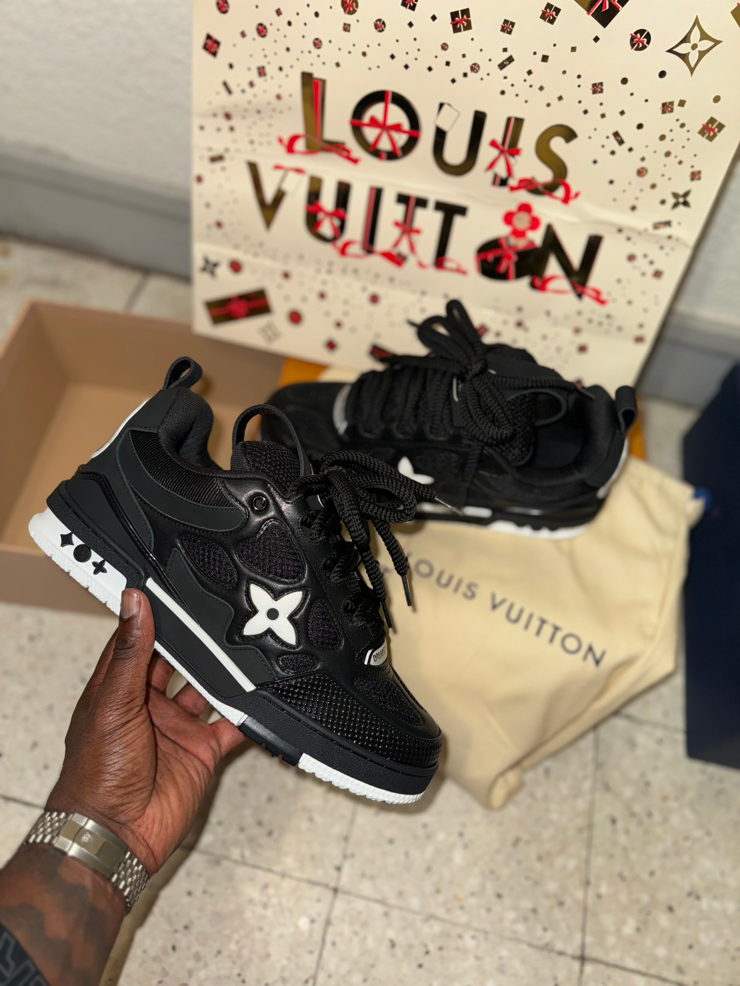 Sneakers  Lv Skate black 10/10 facture