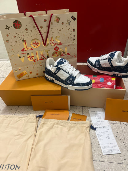 Lv trainers blue jean qualité 10/10 facture