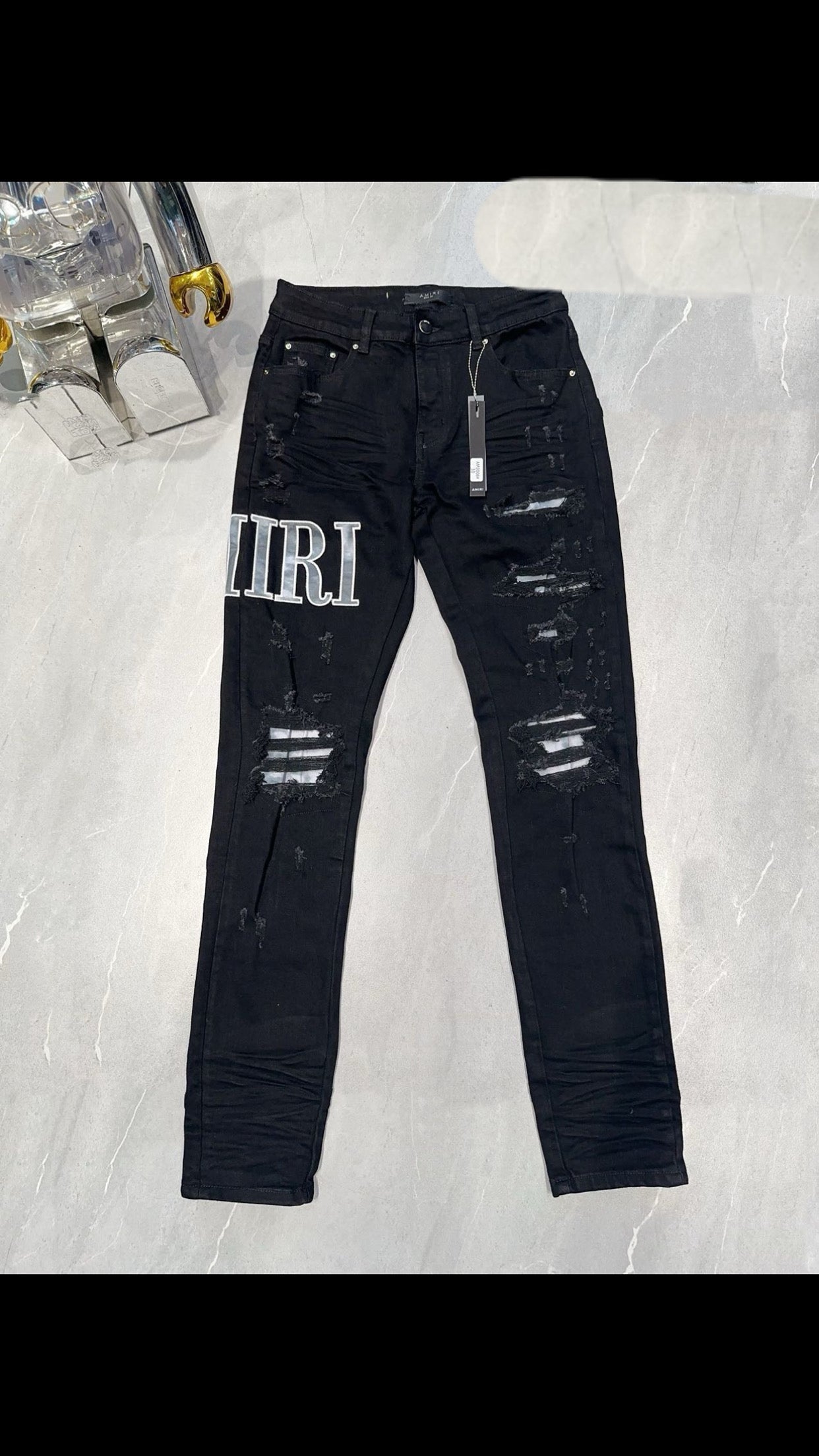 Jean logo embroidered amr