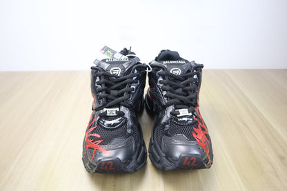 Blcng Runner graffiti black and red facture