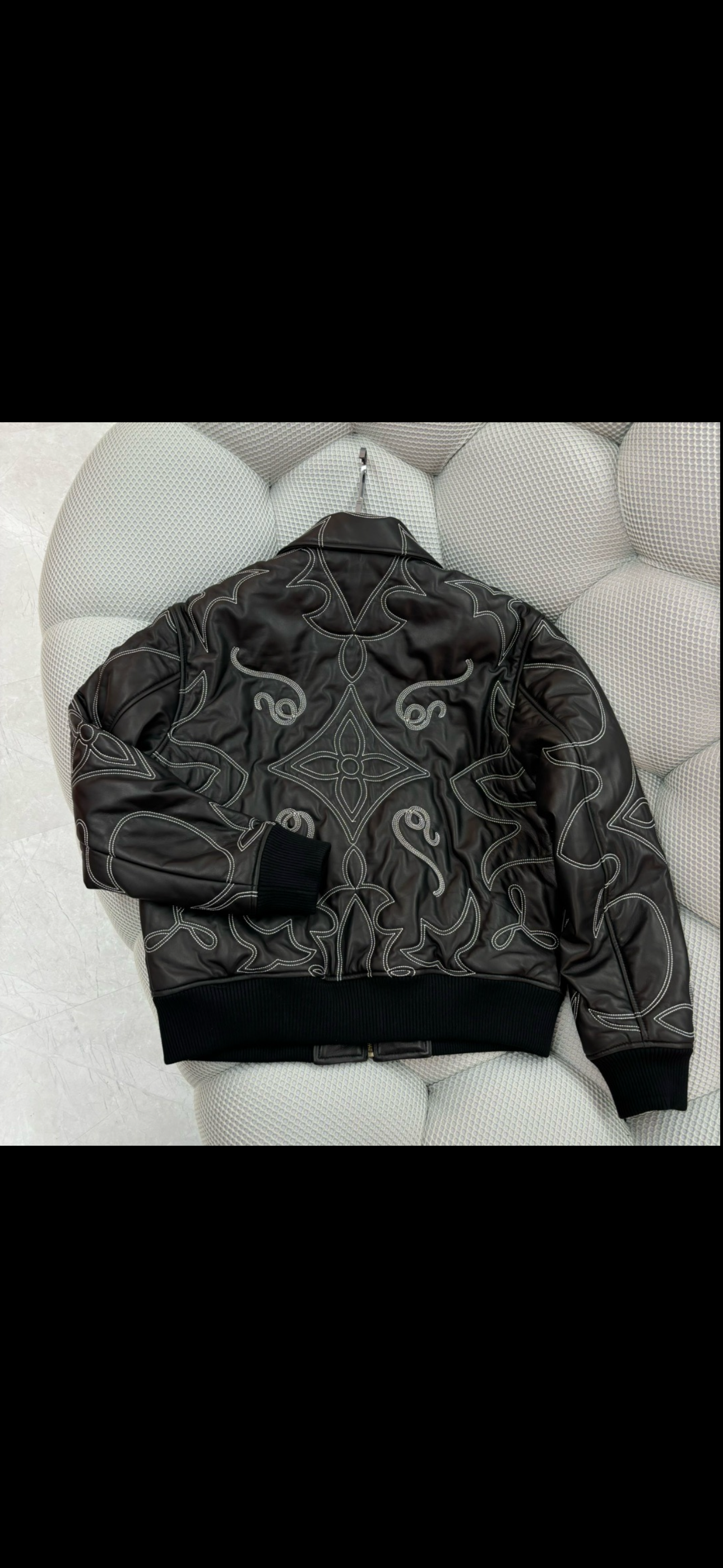 Bomber brodé en cuir Lv