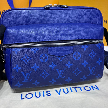 Lv outdoor blue bag invoice 10/10