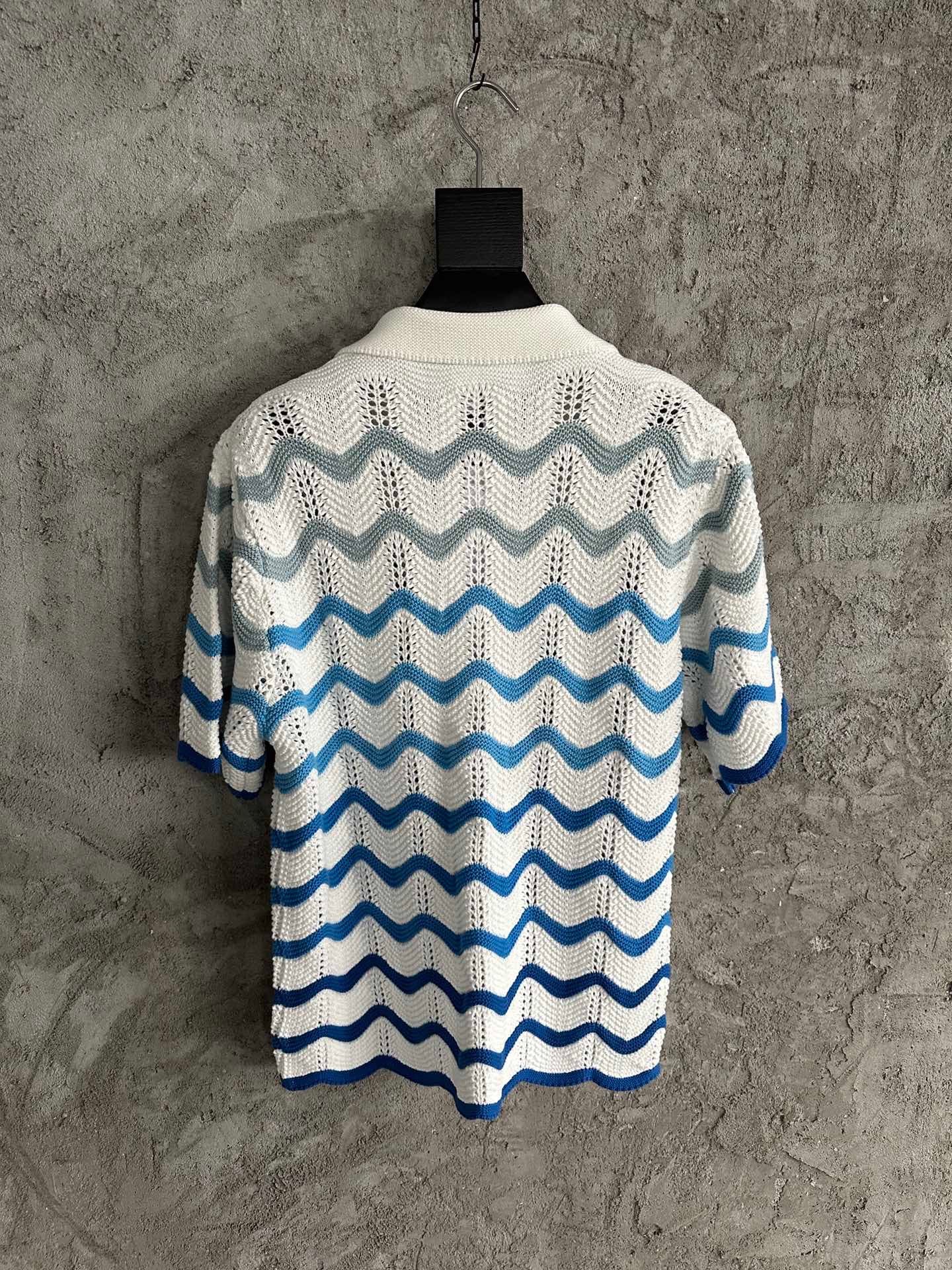 Wavy Gradient Crochet Shirt Casa