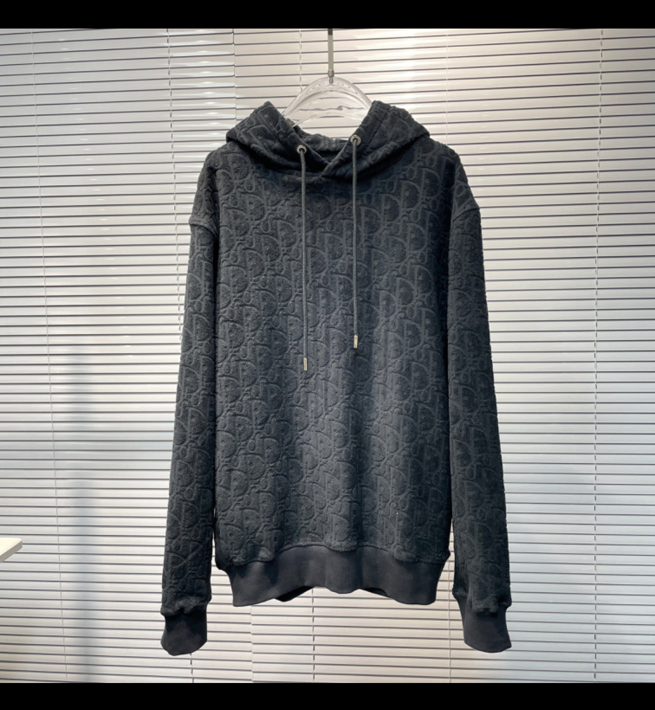 SCHWARZES CD-Sweatshirt