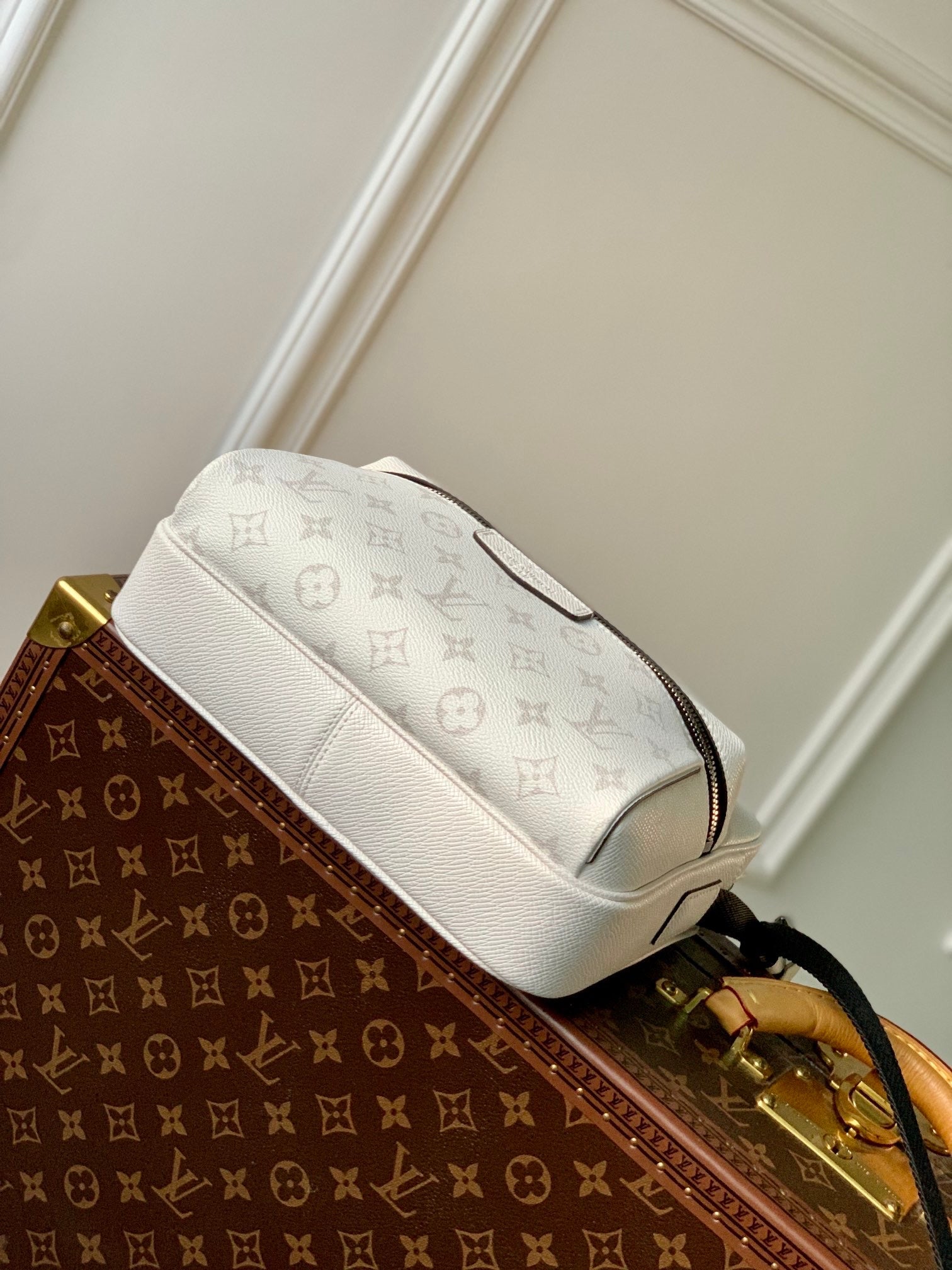 Lv outdoor gray bag invoice 10/10