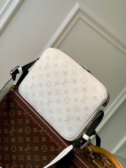 Lv outdoor gray bag invoice 10/10