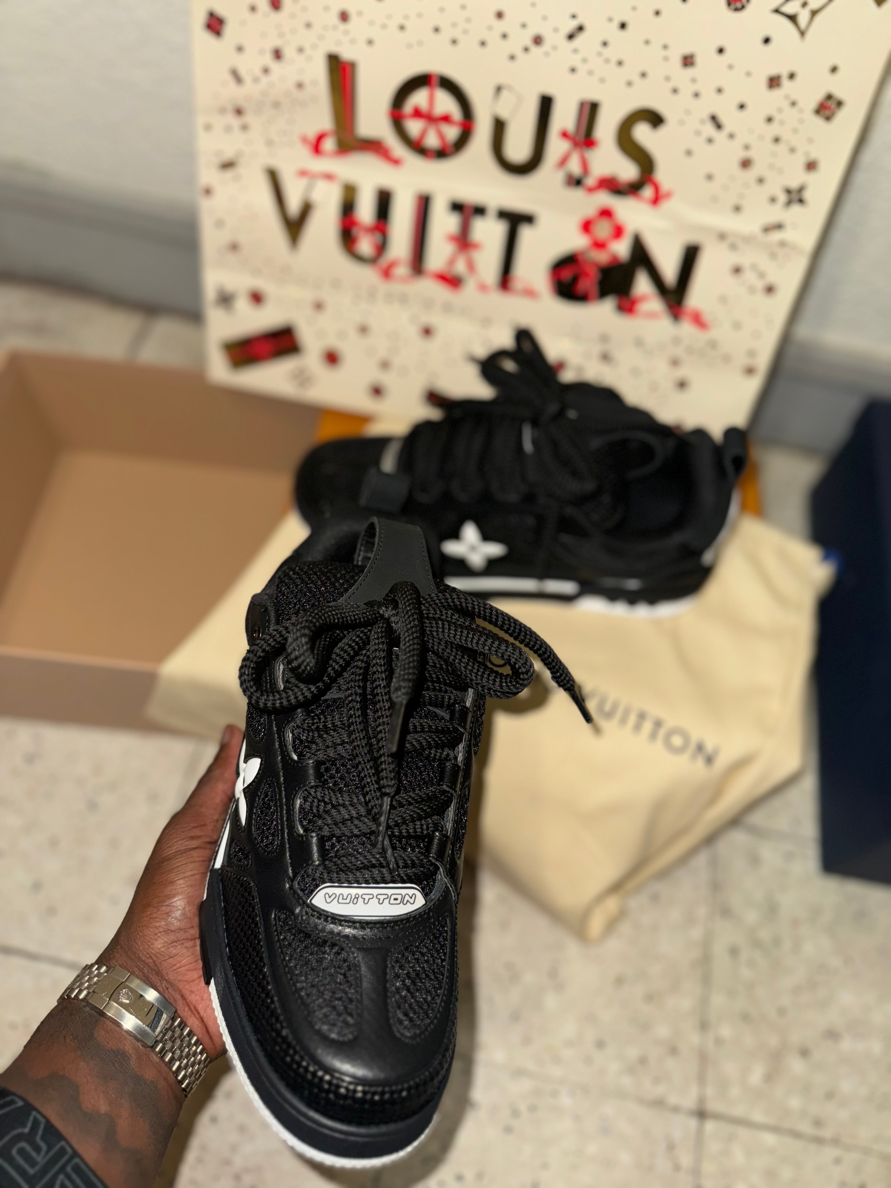 Sneakers  Lv Skate black 10/10 facture