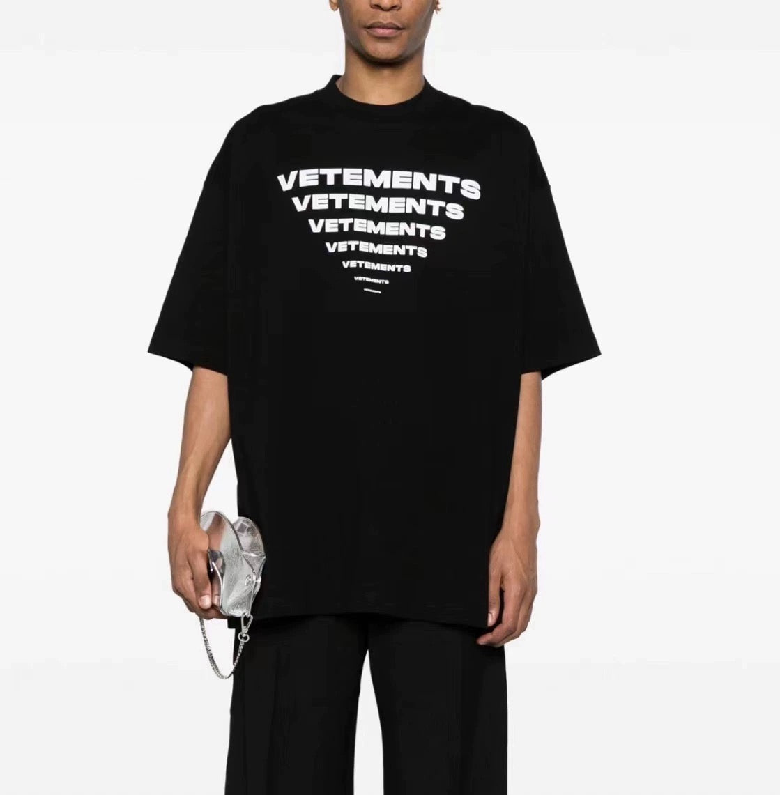 Black T-shirt with Vetements logo print