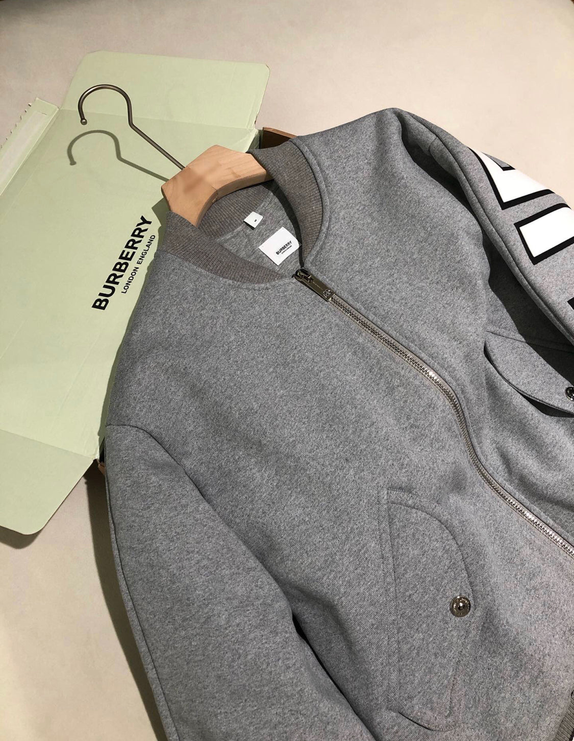 Bomber Grey Jacket Burbe 10/10 2023