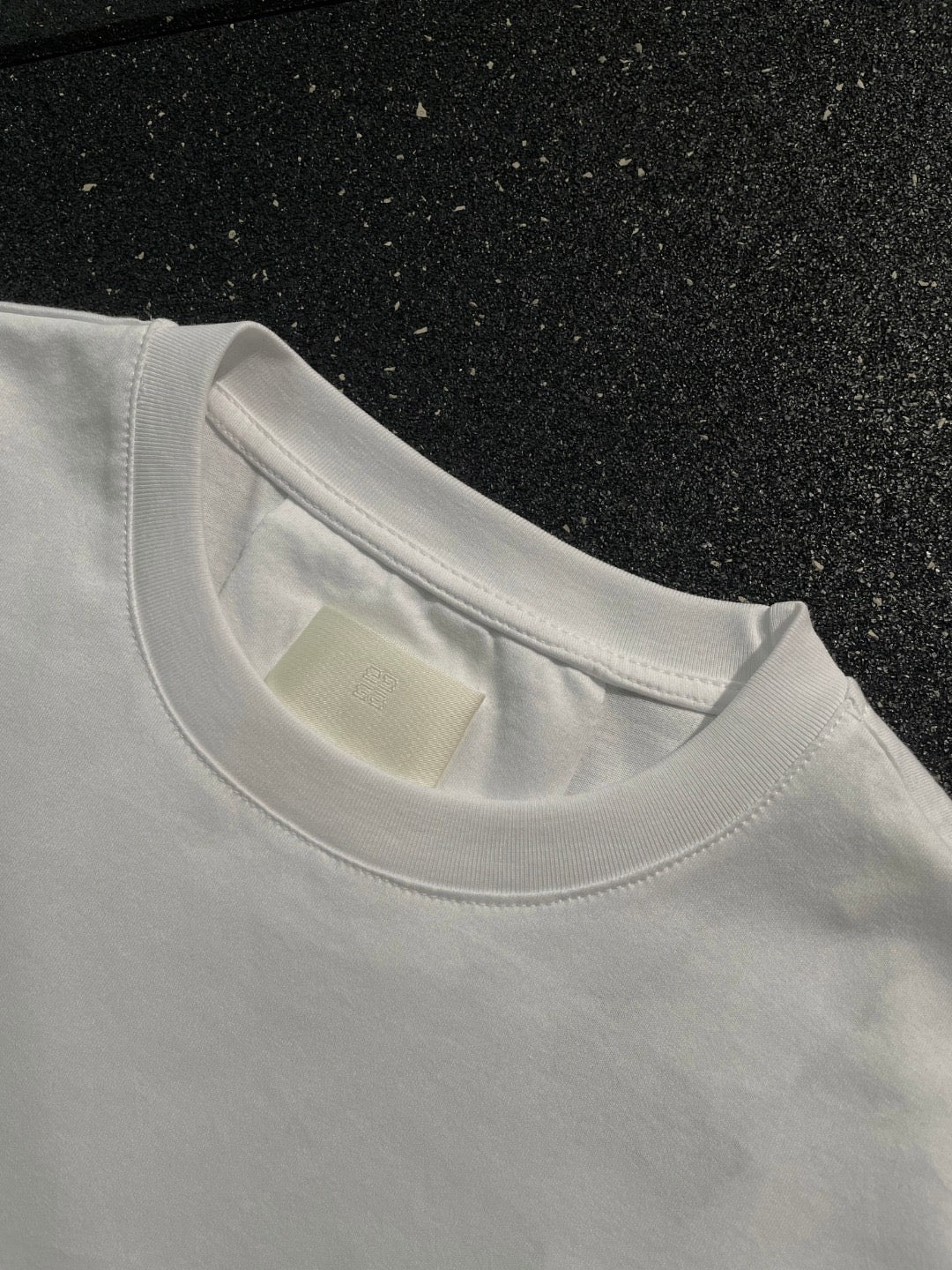 T shirt Givenchy réfléchissant