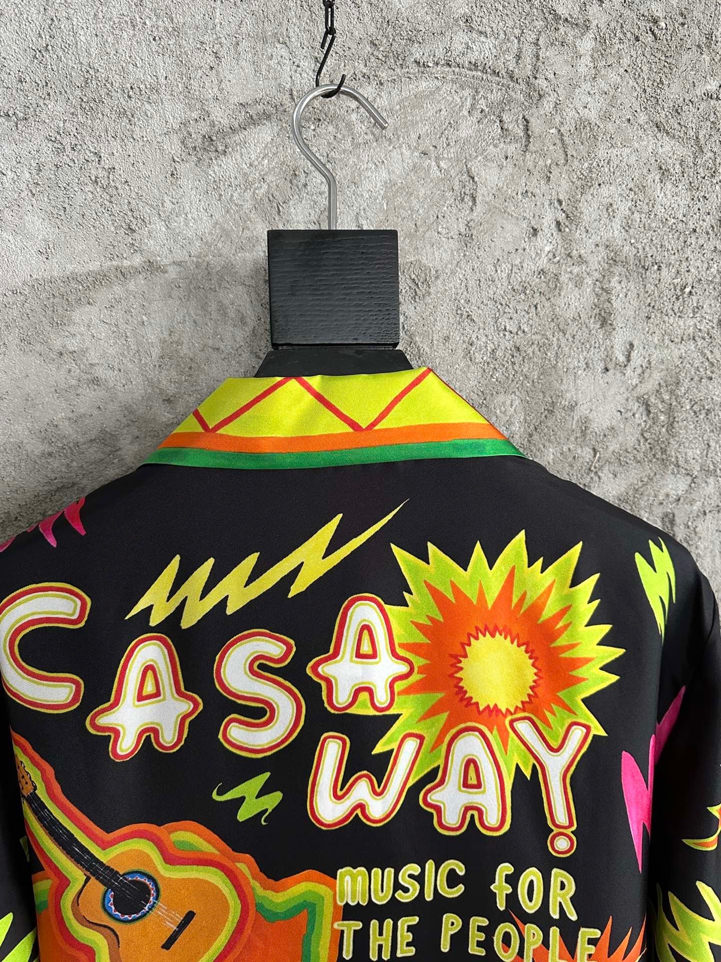 Casa shirt for the people