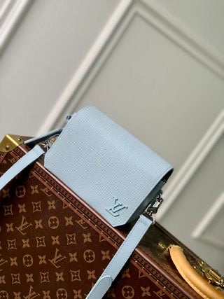 Messenger bag take off ice blue invoice 10/10