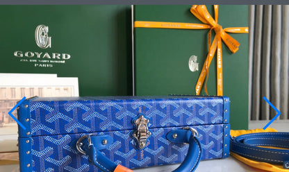 Blue invoice trunk bag