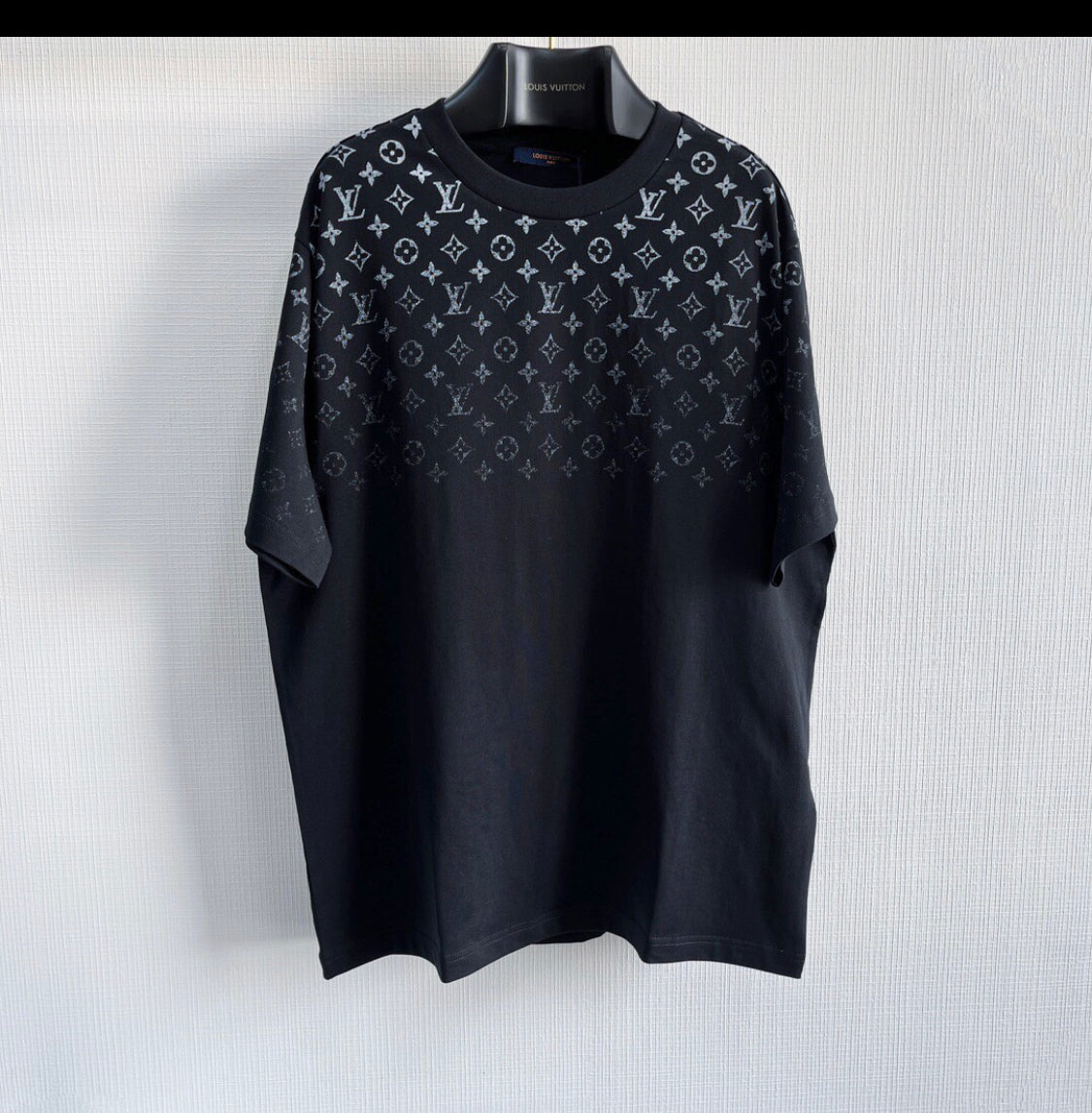 T shirt Lv