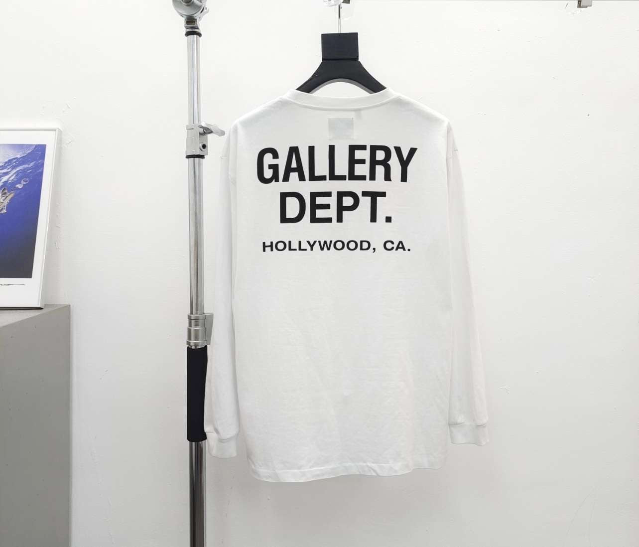 DEPT Gallery T-shirt