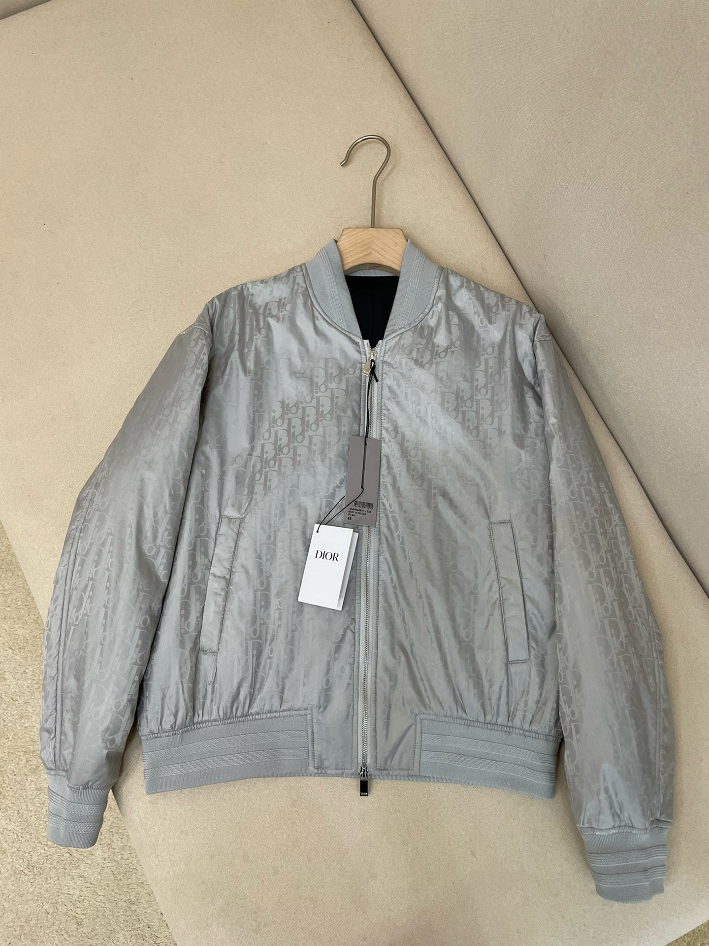 Bomber CD oblique technique grey 2023