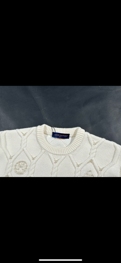 Pull Torsadé ornementé en laine Lv