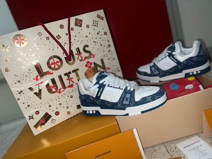 Lv trainers blue jean qualité 10/10 facture