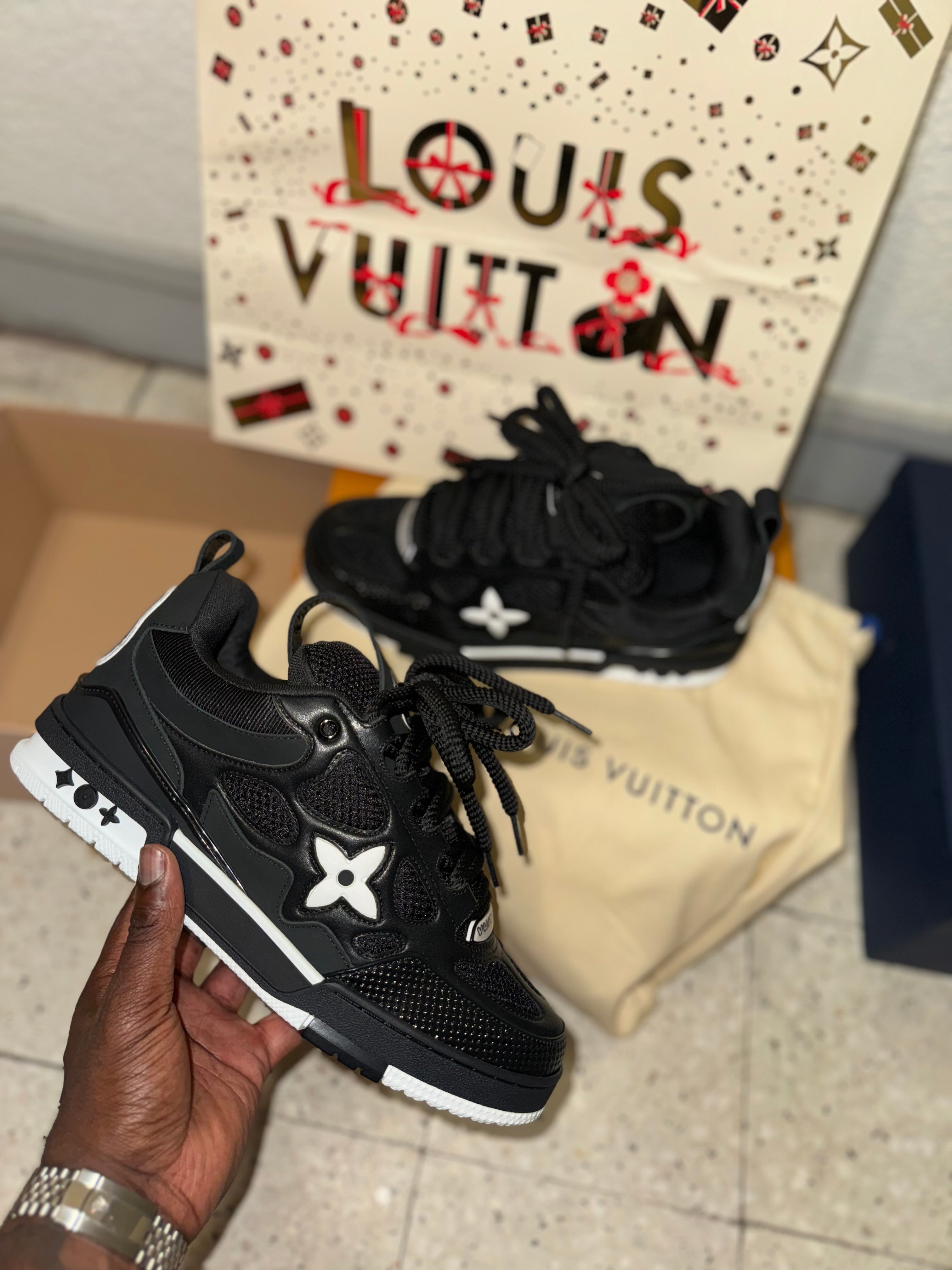 Sneakers  Lv Skate black 10/10 facture