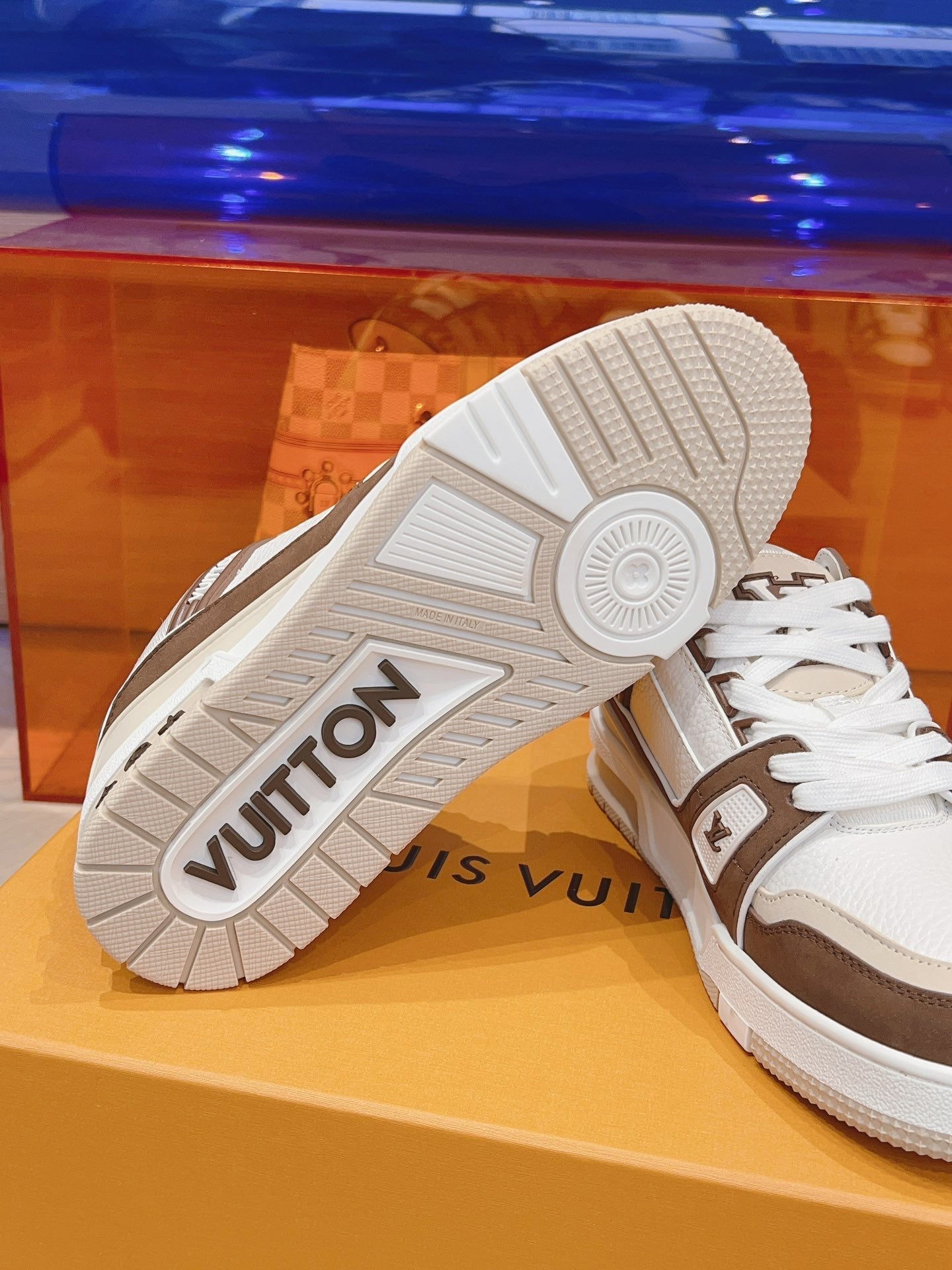 Sneakers Lv Trainers Mokka Rechnung