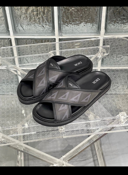 Classic CD flip-flops in leather