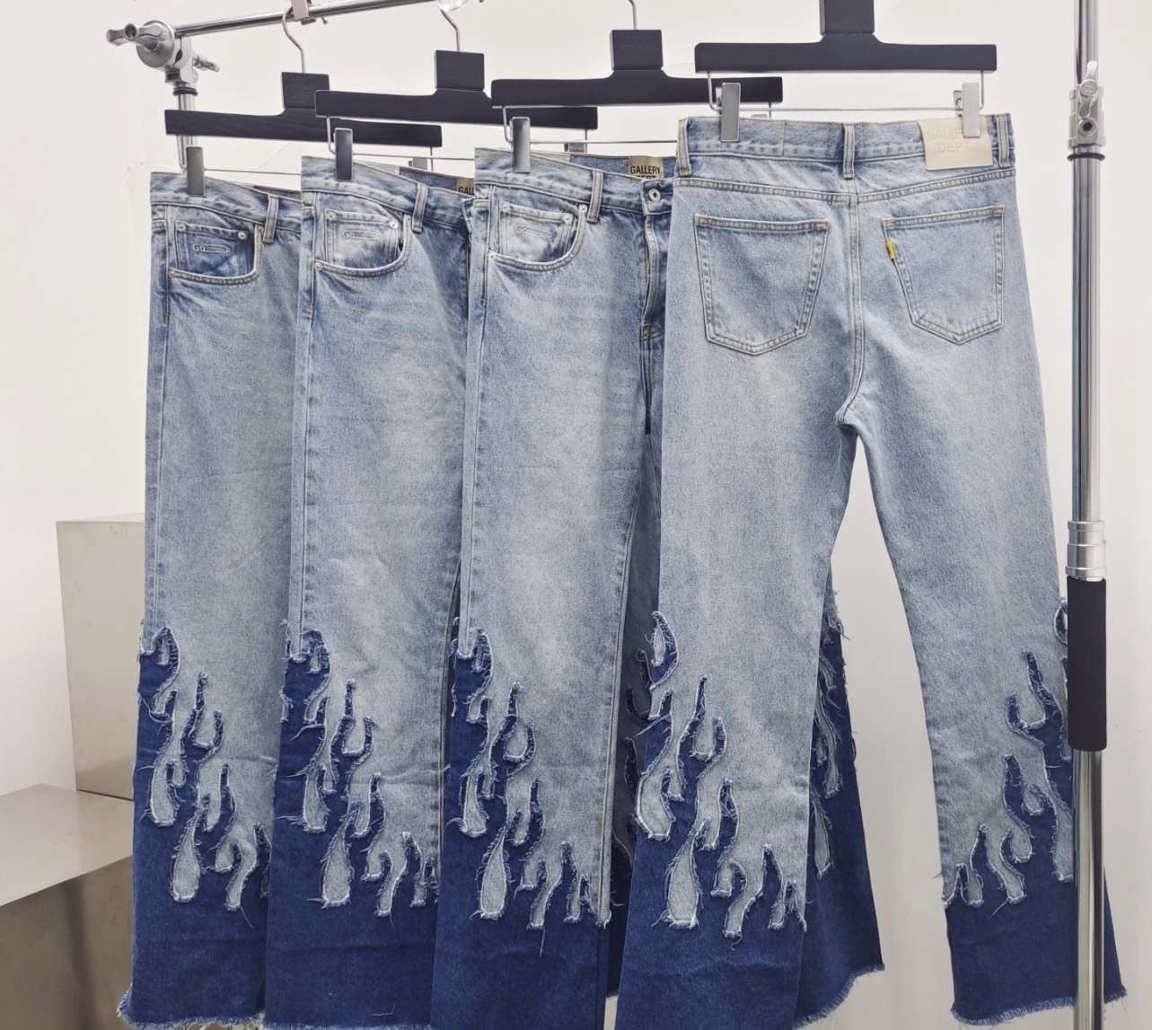 Jean Chrome Hrts